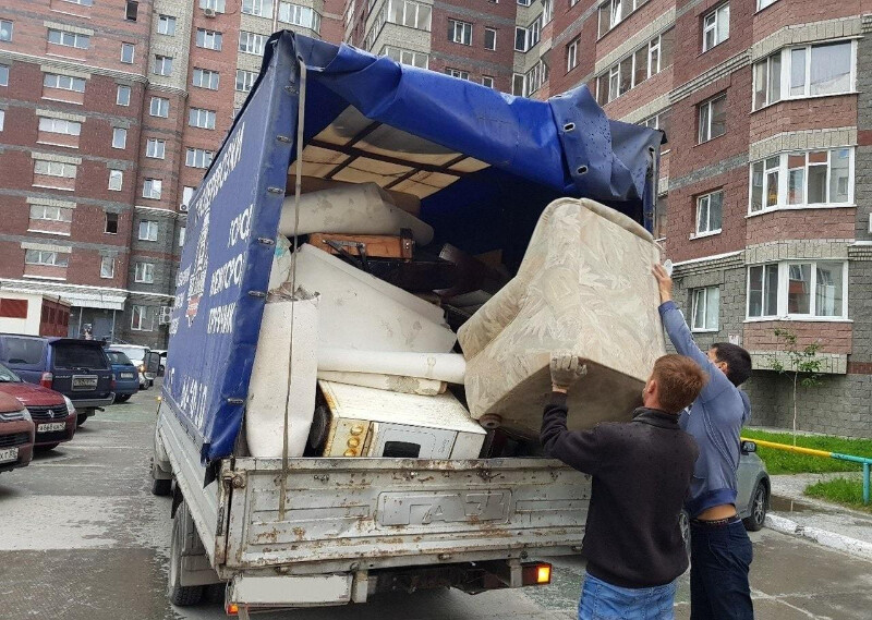 Вывоз старой мебели с грузчиками в Нижнем Новгороде